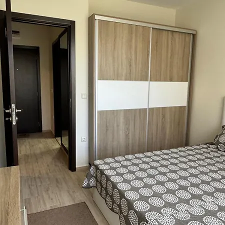 Апартамент Cascadas One-bedroom With A Living Слънчев бряг