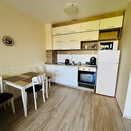 Апартамент Cascadas One-bedroom With A Living Слънчев бряг